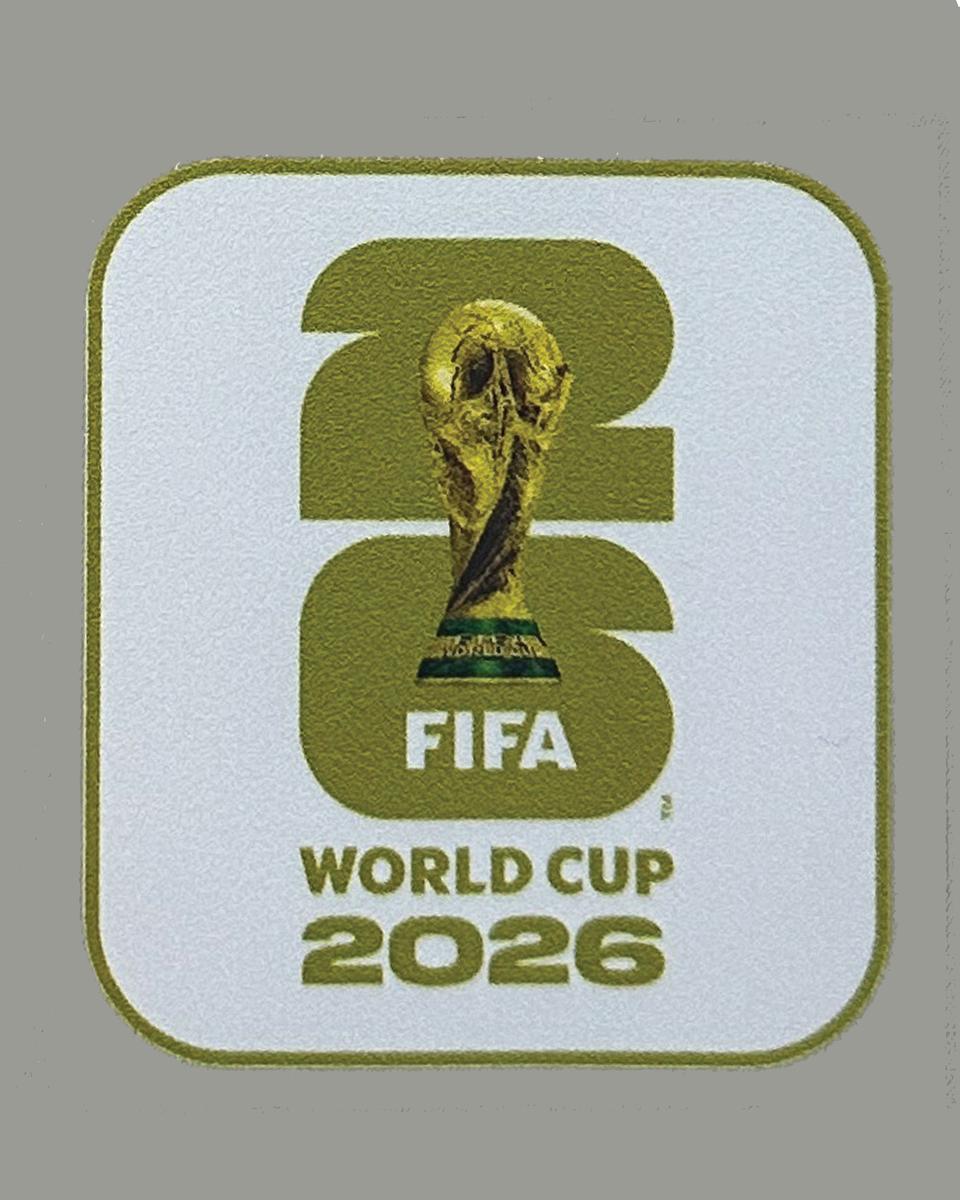 FIFA Champions White Patch (Right Sleeve) (Transfer)